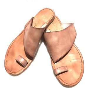 FREE PEOPLE LEATHER FLATS SIZE 10